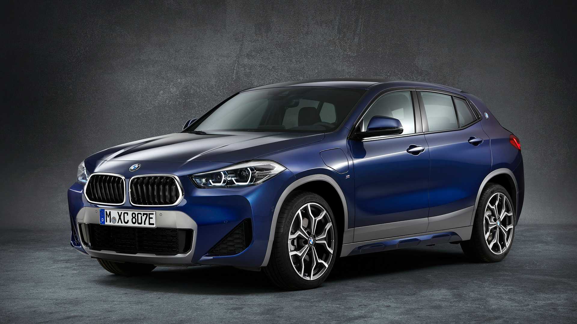 2022 BMW X2 electric