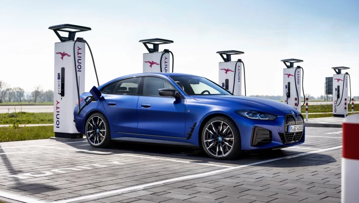 Er komen twee nieuwe elektrische auto's van BMW: