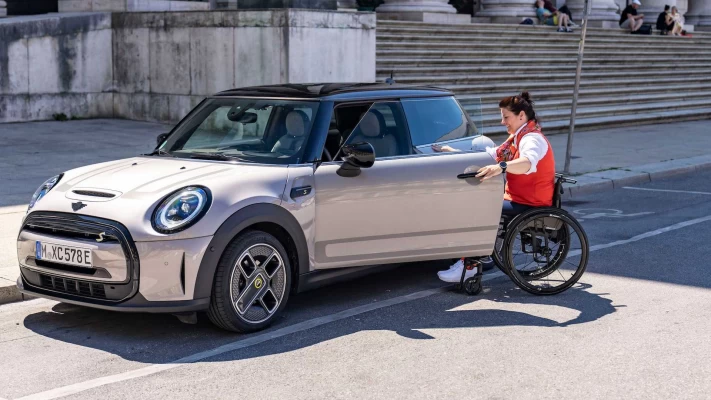 MINI Cooper SE is nu toegankelijker voor gehandicapten: