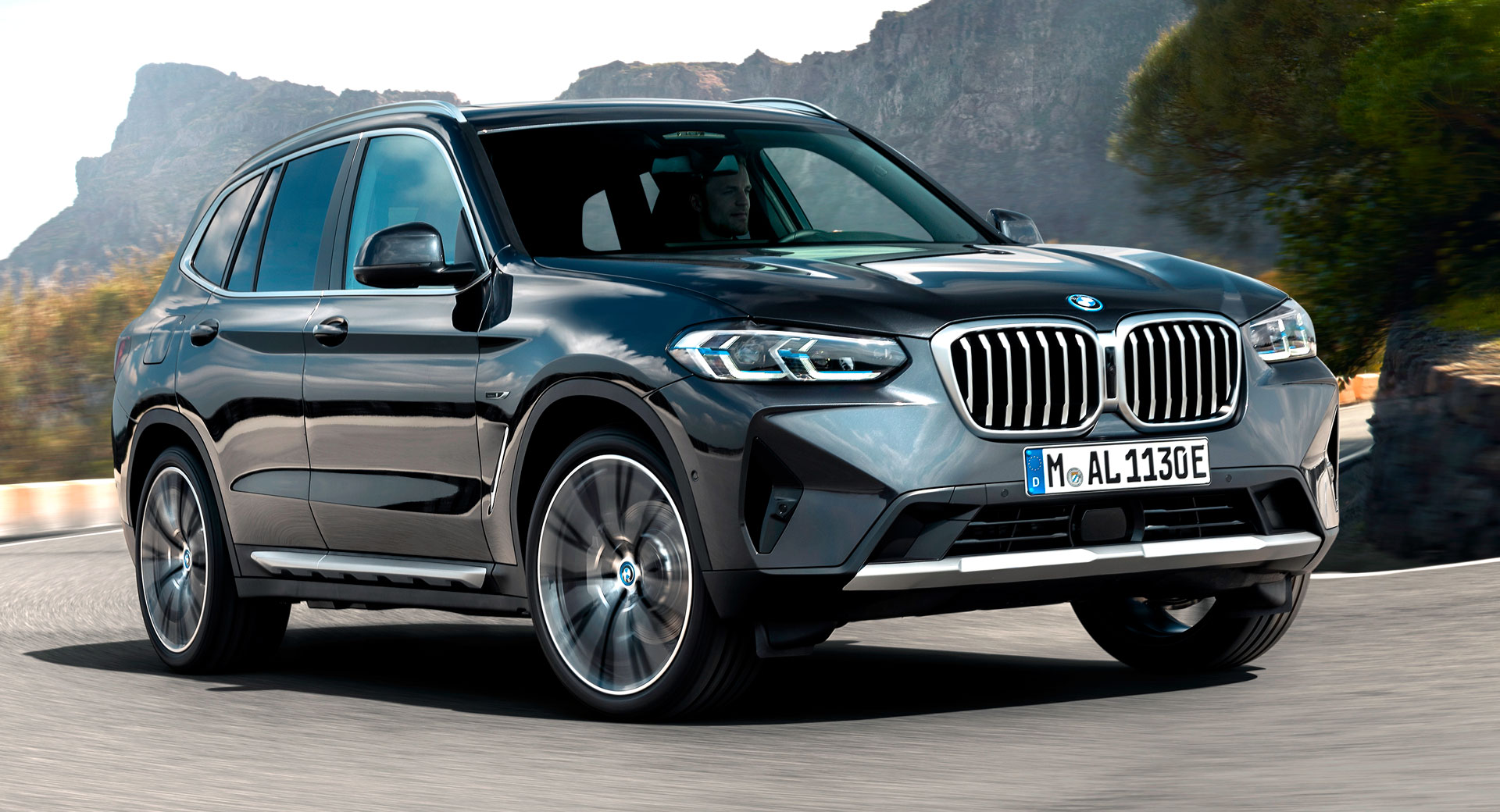 De nieuwe generatie van de BMW X3 voor 2025 maakte zijn eerste opwachting: